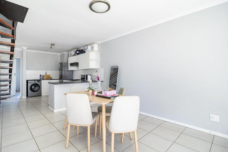 To Let 2 Bedroom Property for Rent in Silver Oaks Western Cape